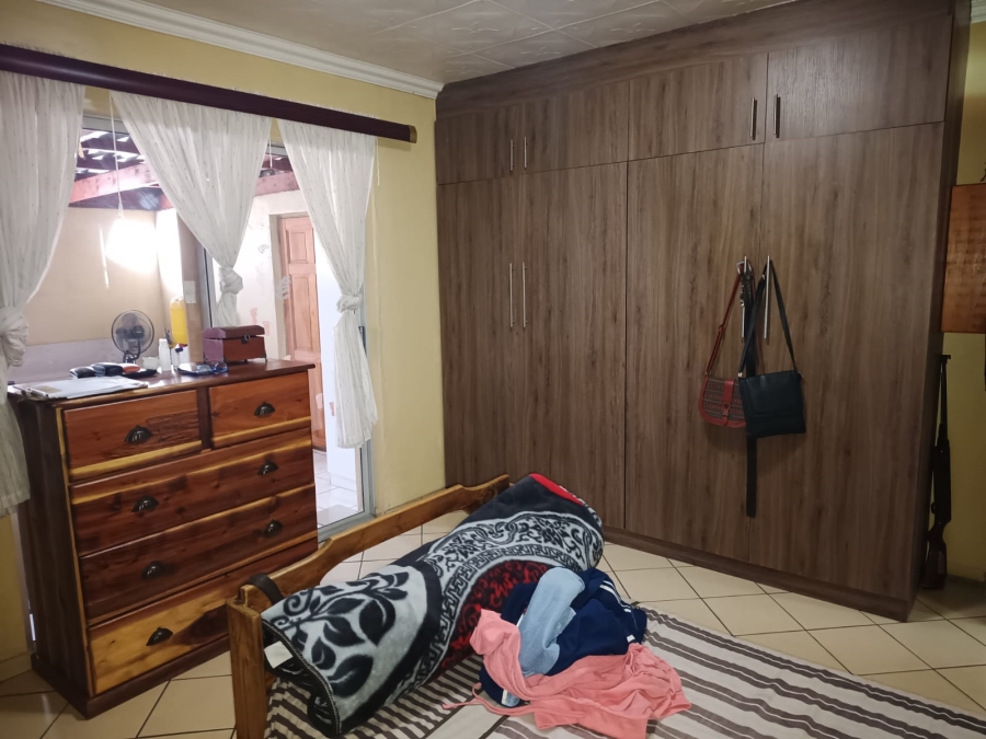 4 Bedroom Property for Sale in Park Village Western Cape